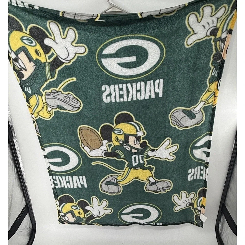 Disney NFL Green Bay Packers Mickey Mouse Throw Blanket Soft 36 X 48
